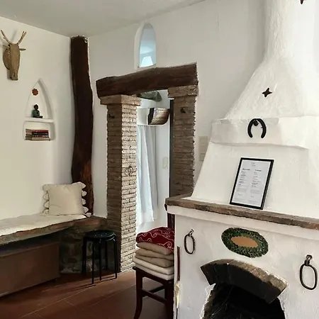 Slow House Apartment Bubion